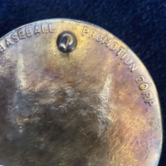 Vintage Pittsburgh Pirates Belt Buckle - Picture 4 of 7